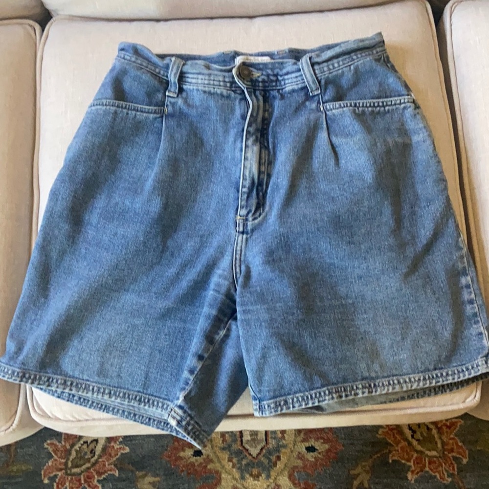 Never worn
